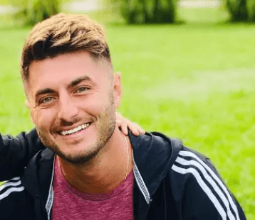 Derek Lipp Net Worth